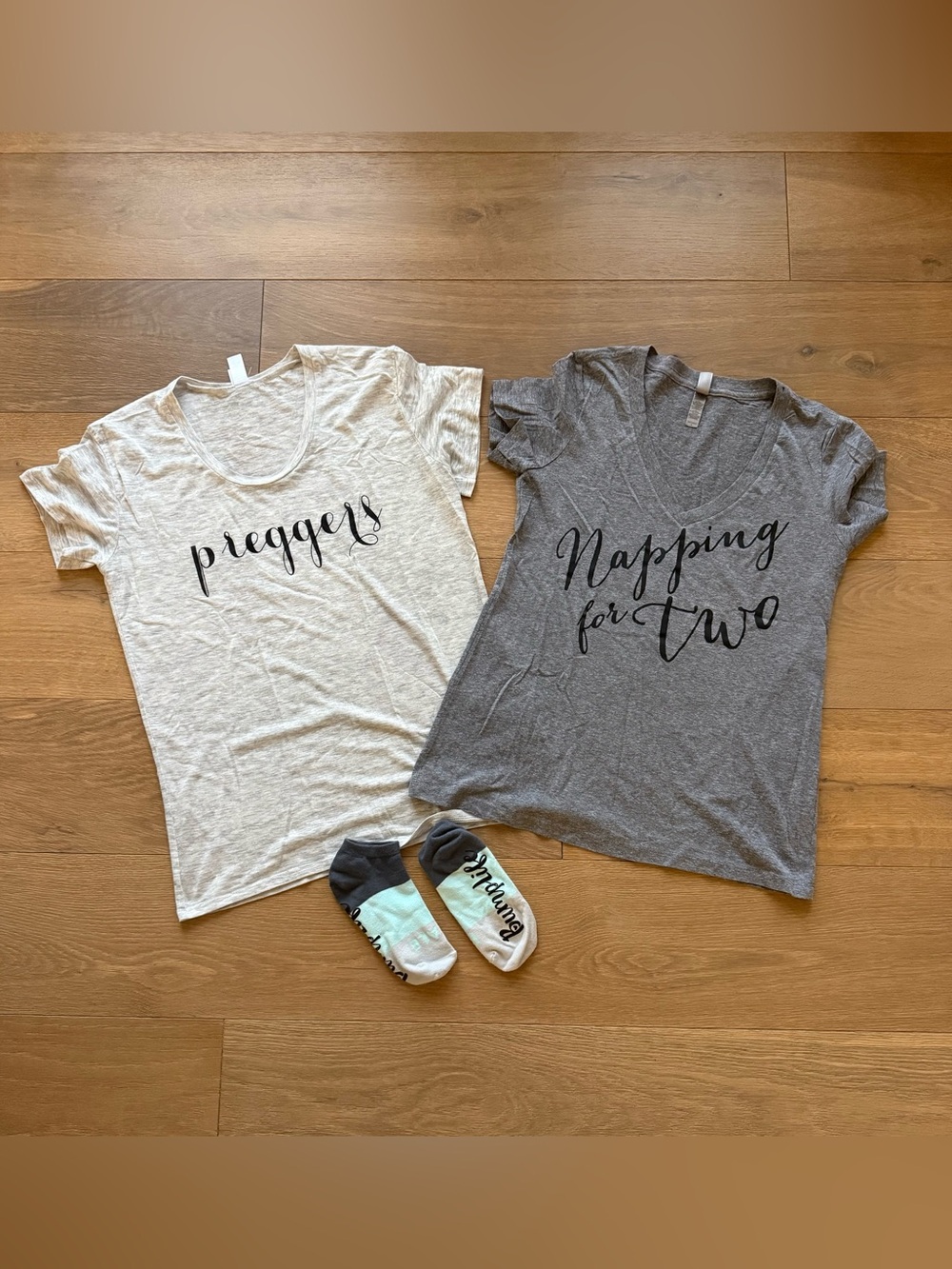 Pregnancy Tees & Socks - Size L